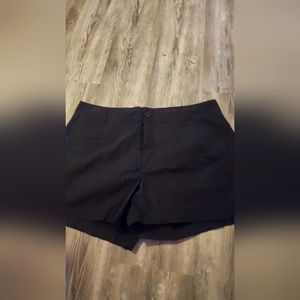2 pair of columbia shorts black&khaki